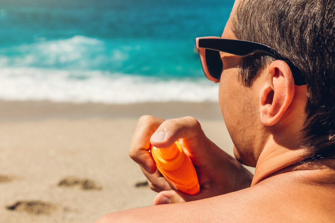 How do sunscreens work?